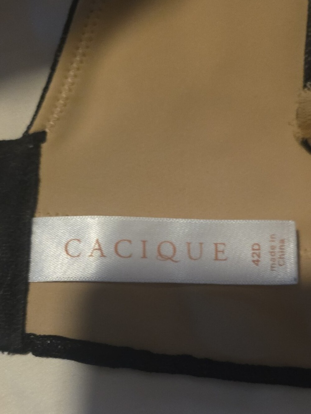 Cacique Black Lace Underwire Bra with Nude Lining Backsmoothing 42D - Picture 2 of 4
